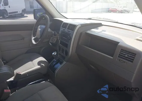 2007 Jeep Patriot Sport from USA, damaged, VIN 1J8FT28087D358976